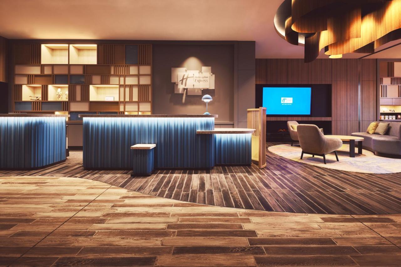 Holiday Inn Express Osaka City Centre- Midosuji By Ihg Extérieur photo